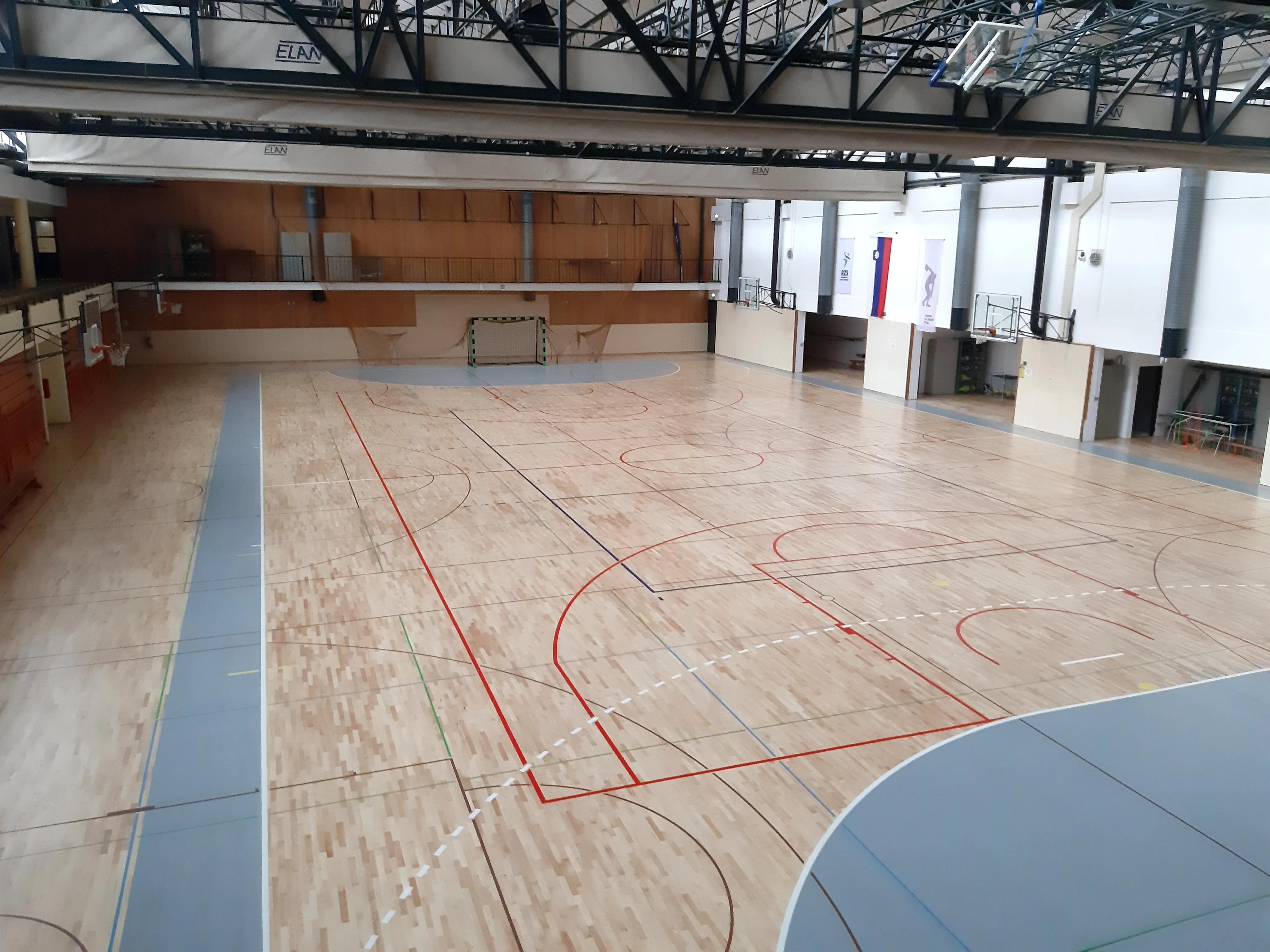 24-urna žonglerska dvorana